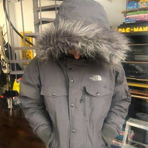 The North Face Winter Coat - size S (Men/Unisex)
